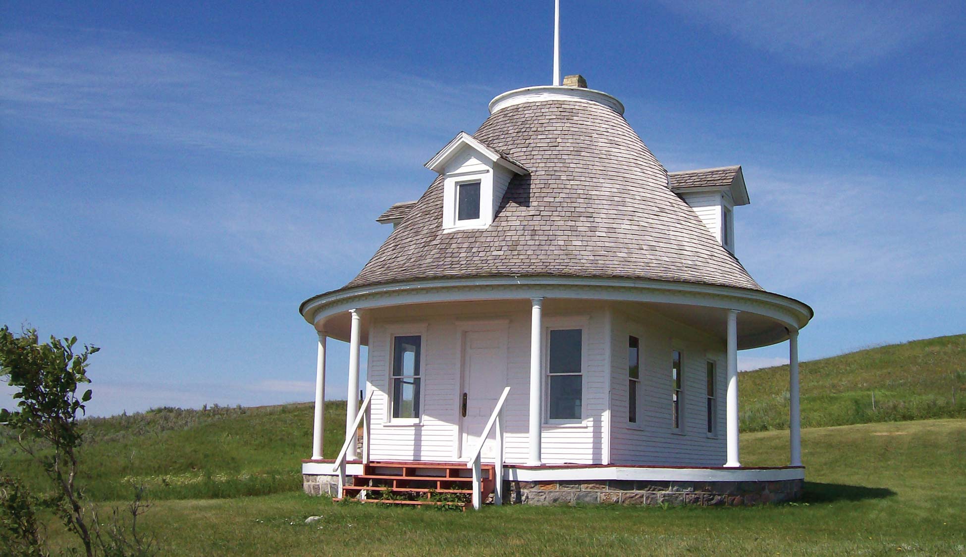 <strong>Figure 53. The Hurd Round House</strong>, near Hurdsfield, North Dakota. <em>(Gwyn Herman)</em>